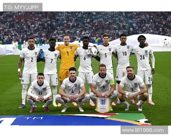 英格兰足球黑人球星的成长之路与社会影响力探索